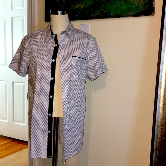 Button down blouse - Picture 1 of 9